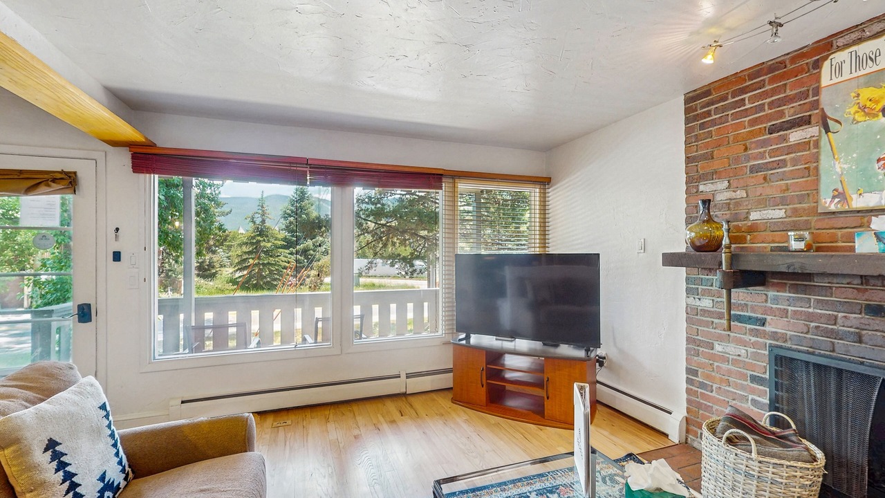 Photo of Livingroom in Vail