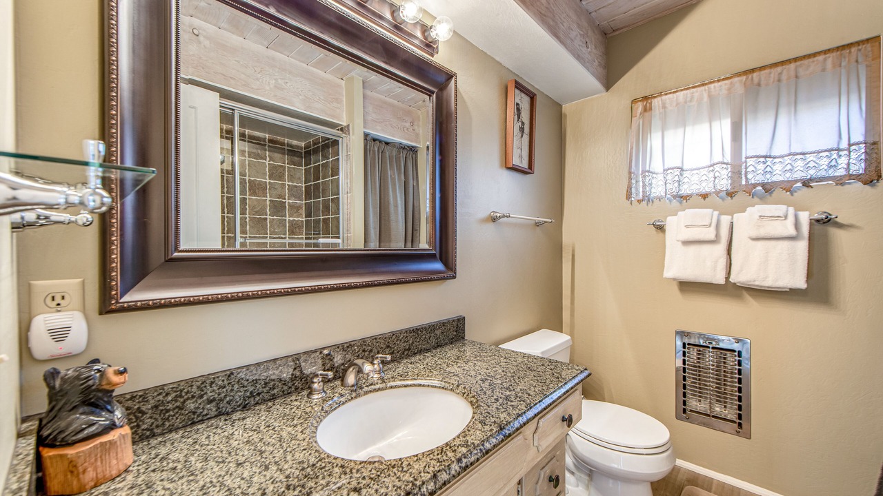 Photo of Bathroom in Cedar Glen