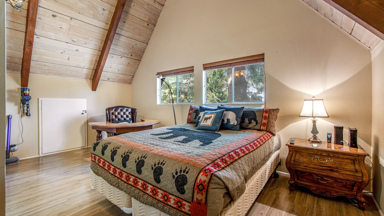 Photo of Bedroom in Cedar Glen