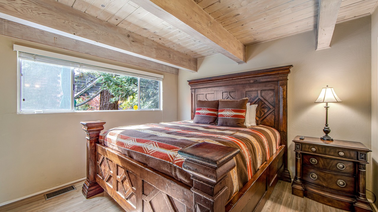 Photo of Bedroom in Cedar Glen