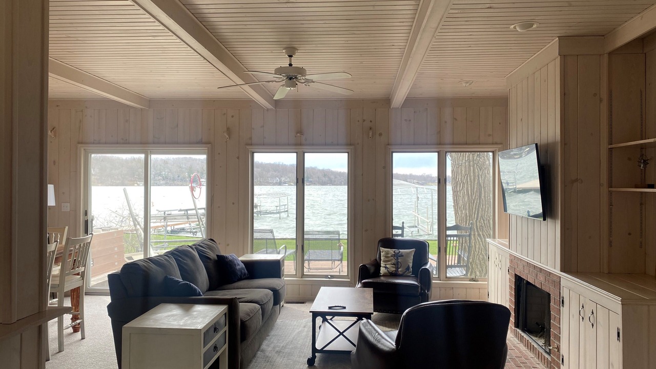 Photo of Livingroom in Twin Lakes