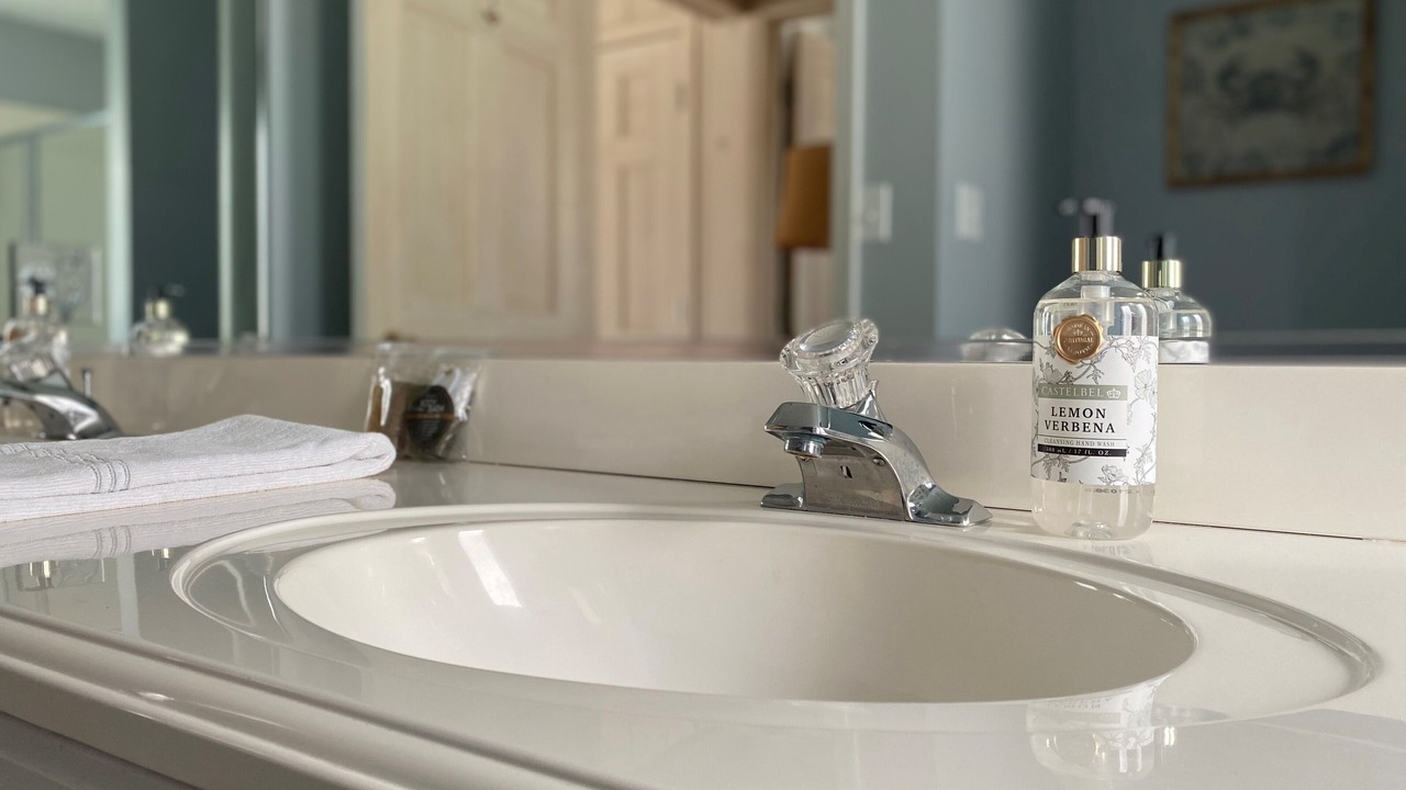 Photo of Bathroom in Twin Lakes