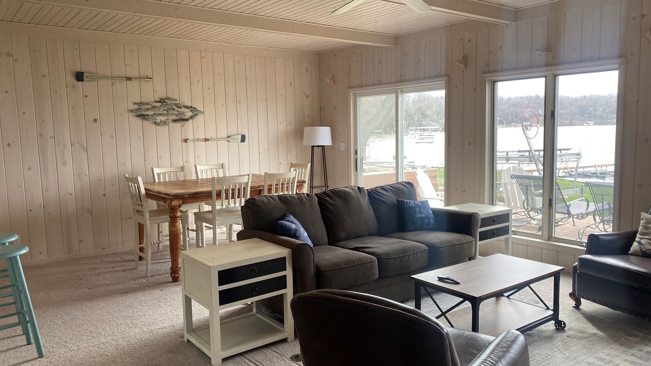 Photo of Livingroom in Twin Lakes