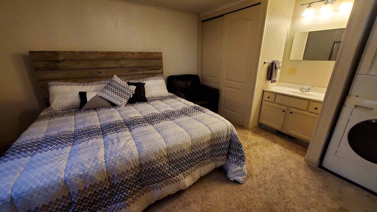 Photo of Bedroom in Mercer County
