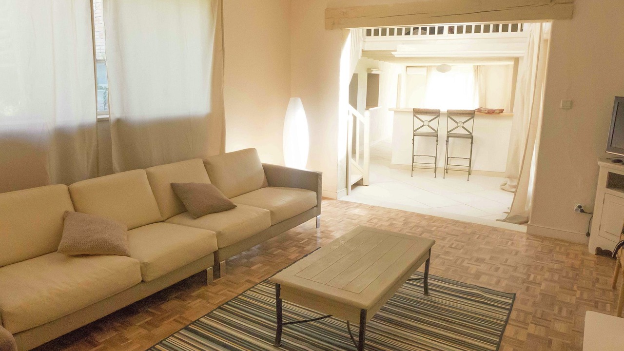 Photo of Livingroom in Loupia