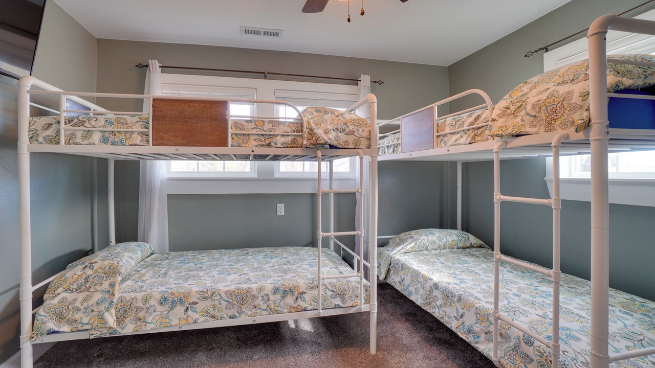Photo of Bedroom in Golden