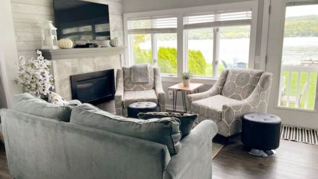 Photo of Livingroom in Honeoye