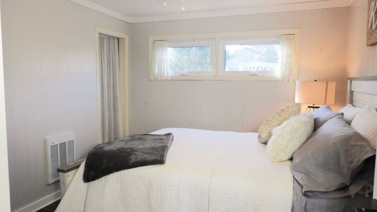 Photo of Bedroom in Honeoye