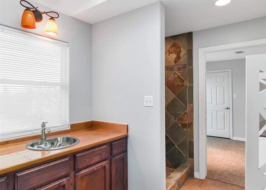 Photo of Bathroom in Dickinson