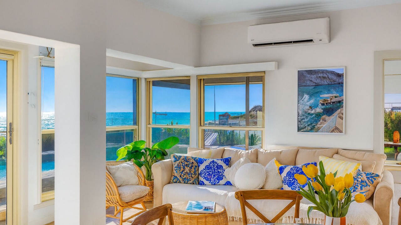 Photo of Livingroom in Glenelg North