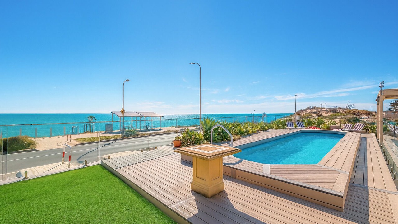 Photo of Outdoor in Glenelg North