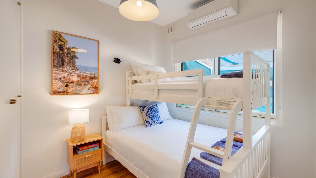 Photo of Bedroom in Glenelg North