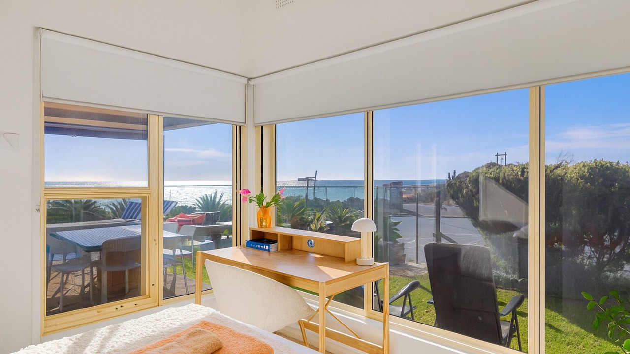 Photo of Bedroom in Glenelg North