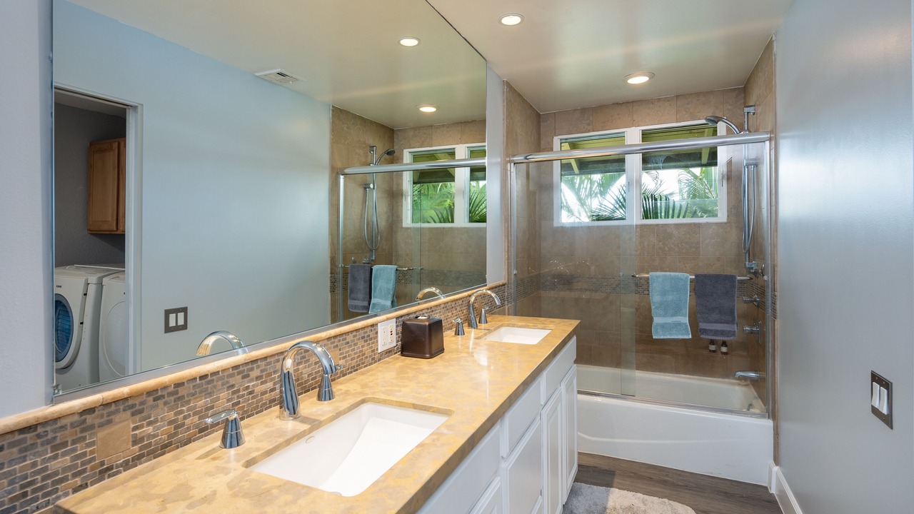 Photo of Bathroom in Portlock