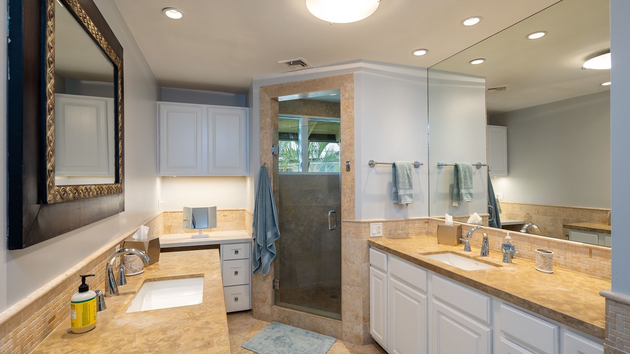 Photo of Bathroom in Portlock