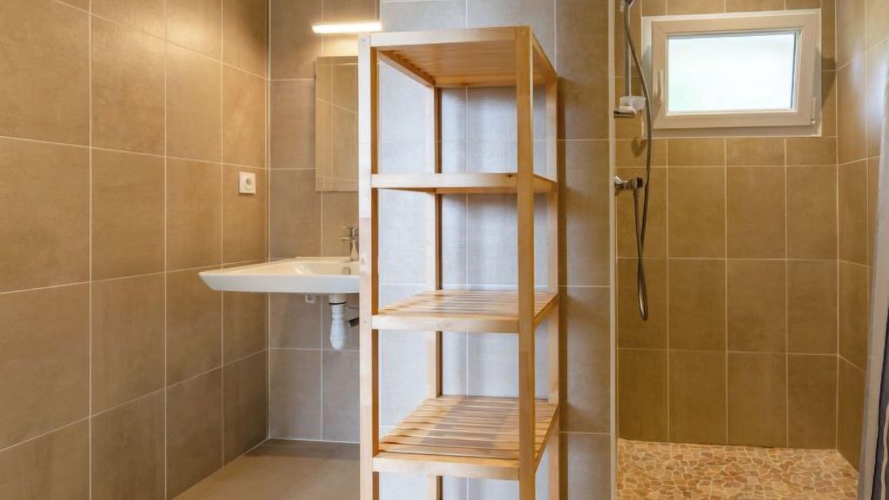 Photo of Bathroom in Englesqueville-la-Percee