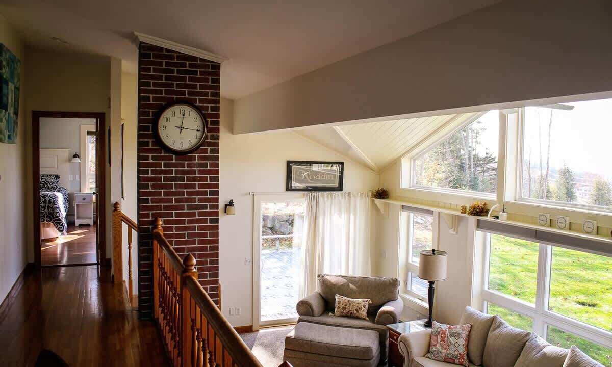 Photo of Livingroom in Ellsworth