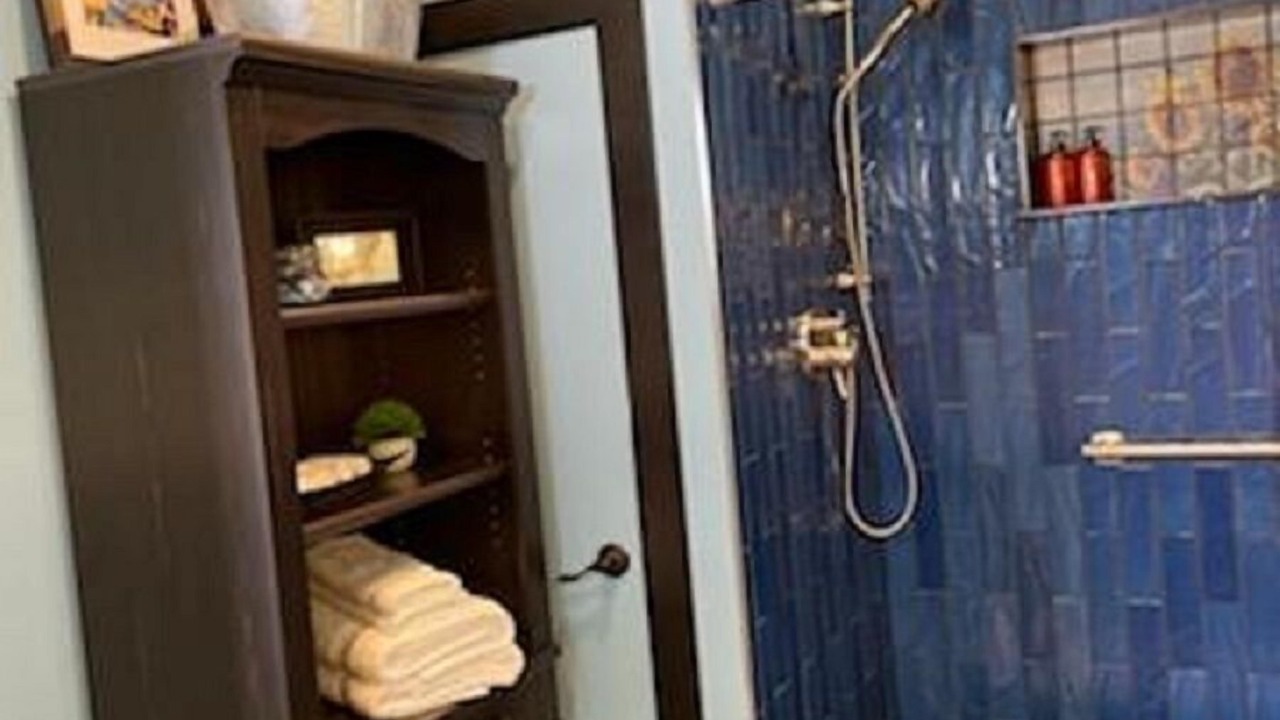 Photo of Bathroom in Astoria