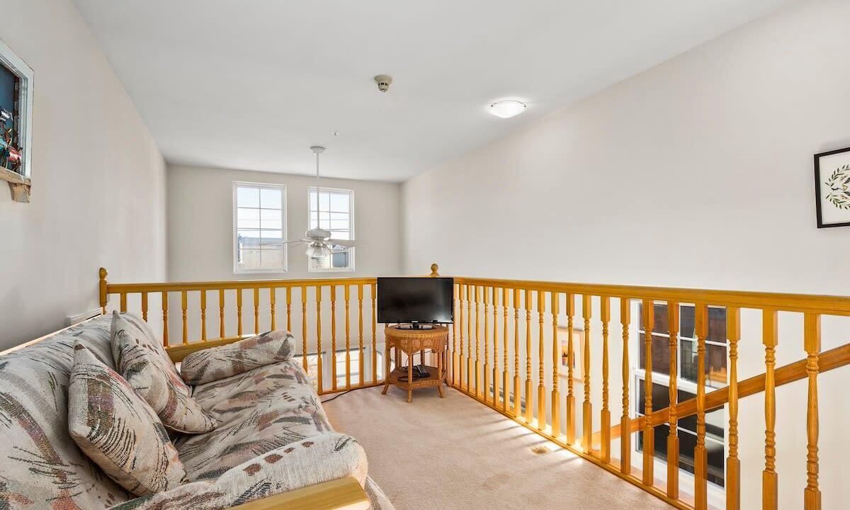 Photo of Livingroom in Seabright