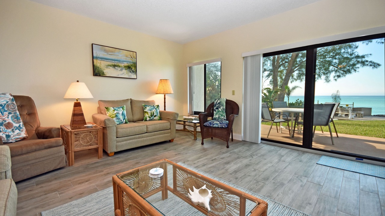 Photo of Livingroom in Englewood
