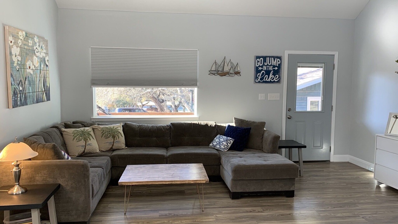 Photo of Livingroom in Leander