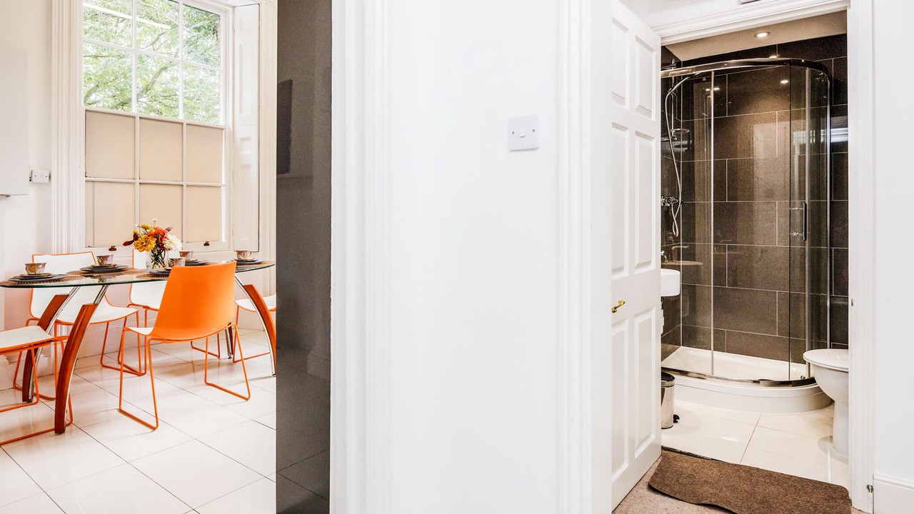 Photo of Bathroom in Canary Wharf