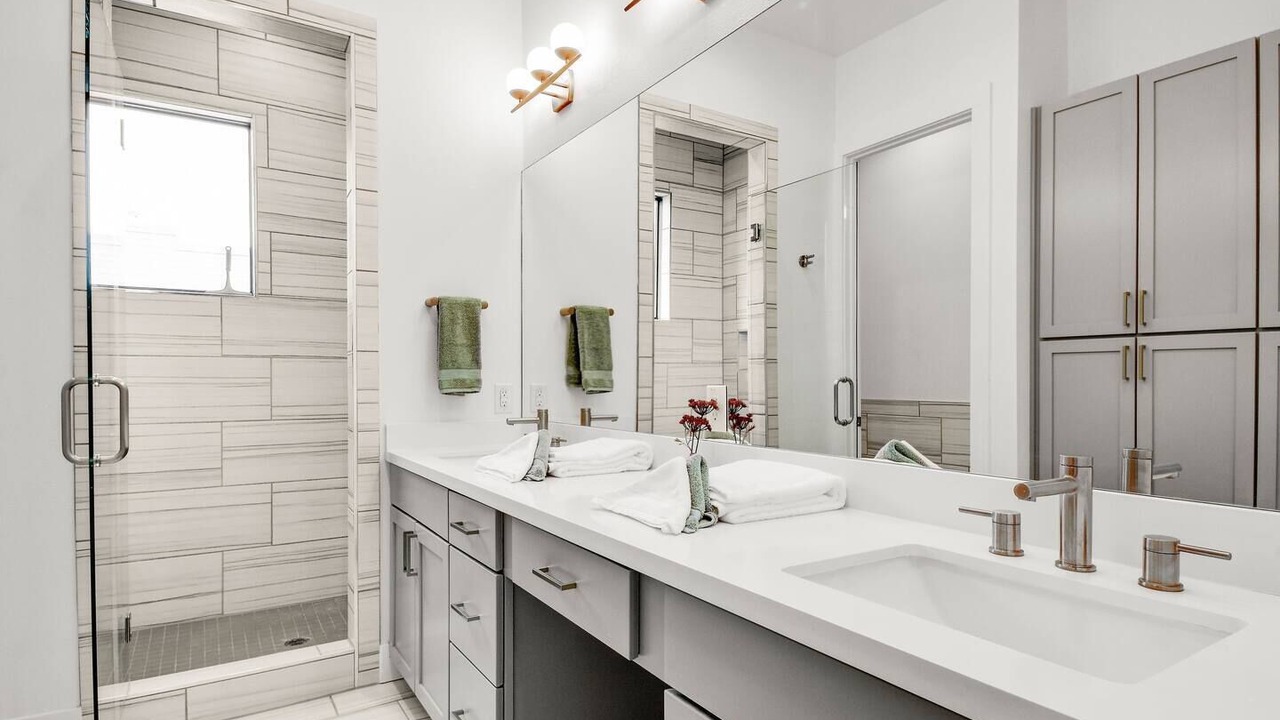Photo of Bathroom in Government Hill
