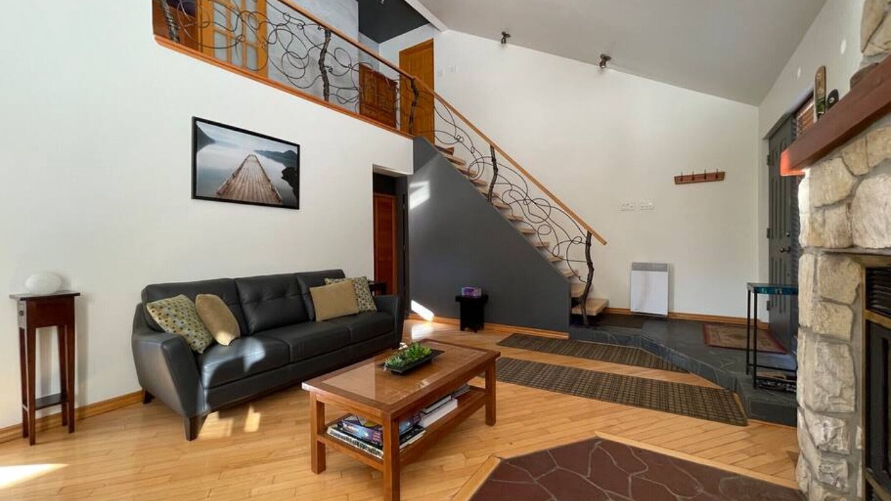 Photo of Livingroom in Saint-Brigitte-de-Laval