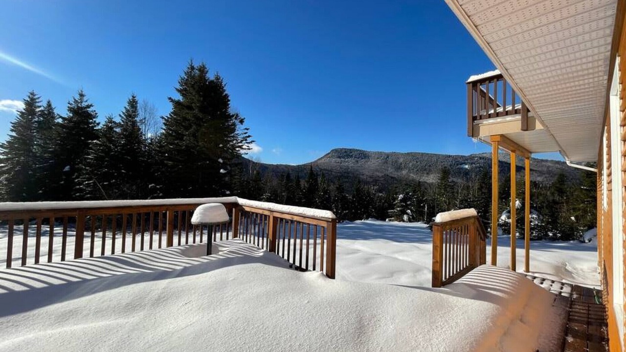 Photo of Patio Balcony in Saint-Brigitte-de-Laval