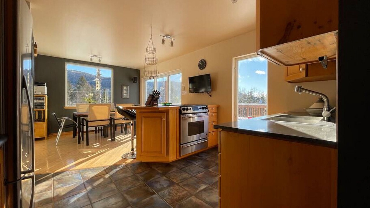 Photo of Kitchen in Saint-Brigitte-de-Laval