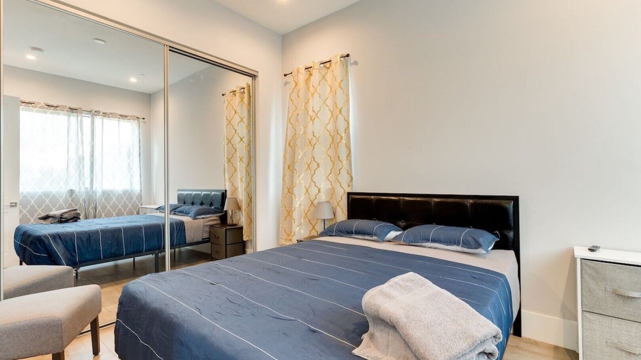 Photo of Bedroom in Mid City