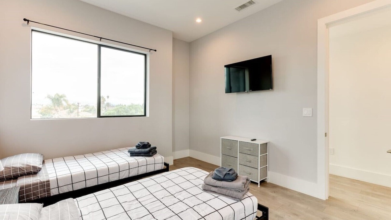 Photo of Bedroom in Mid City