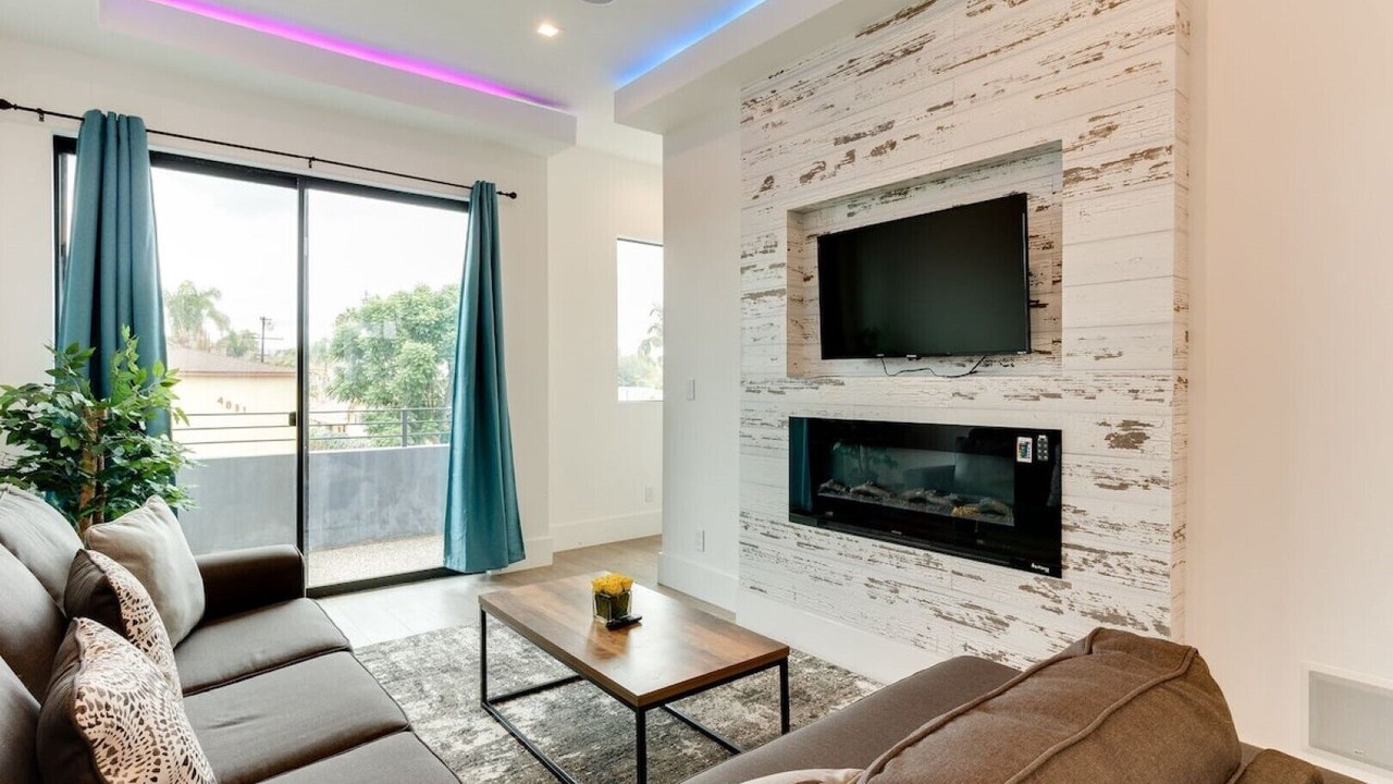Photo of Livingroom in Mid City