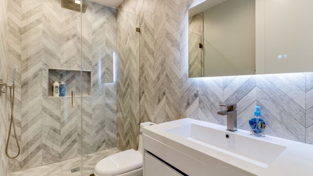 Photo of Bathroom in Mid City
