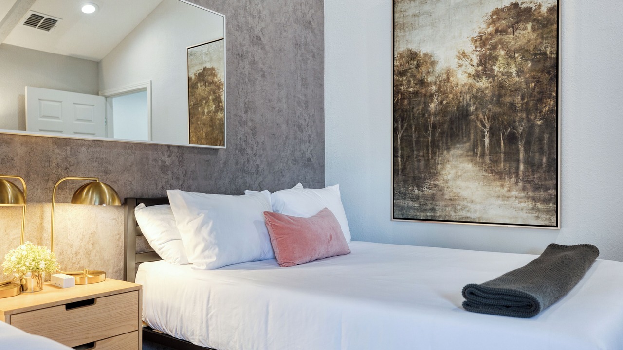 Photo of Bedroom in Franklin Park