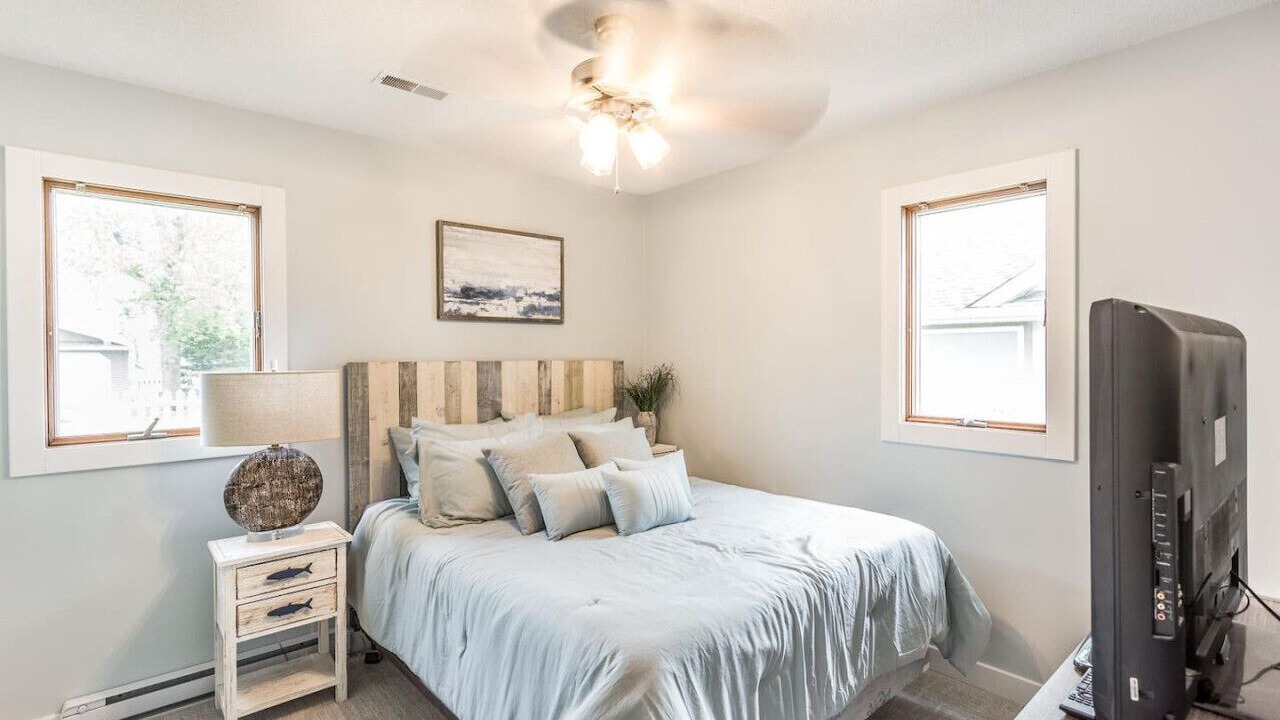 Photo of Bedroom in Spirit Lake
