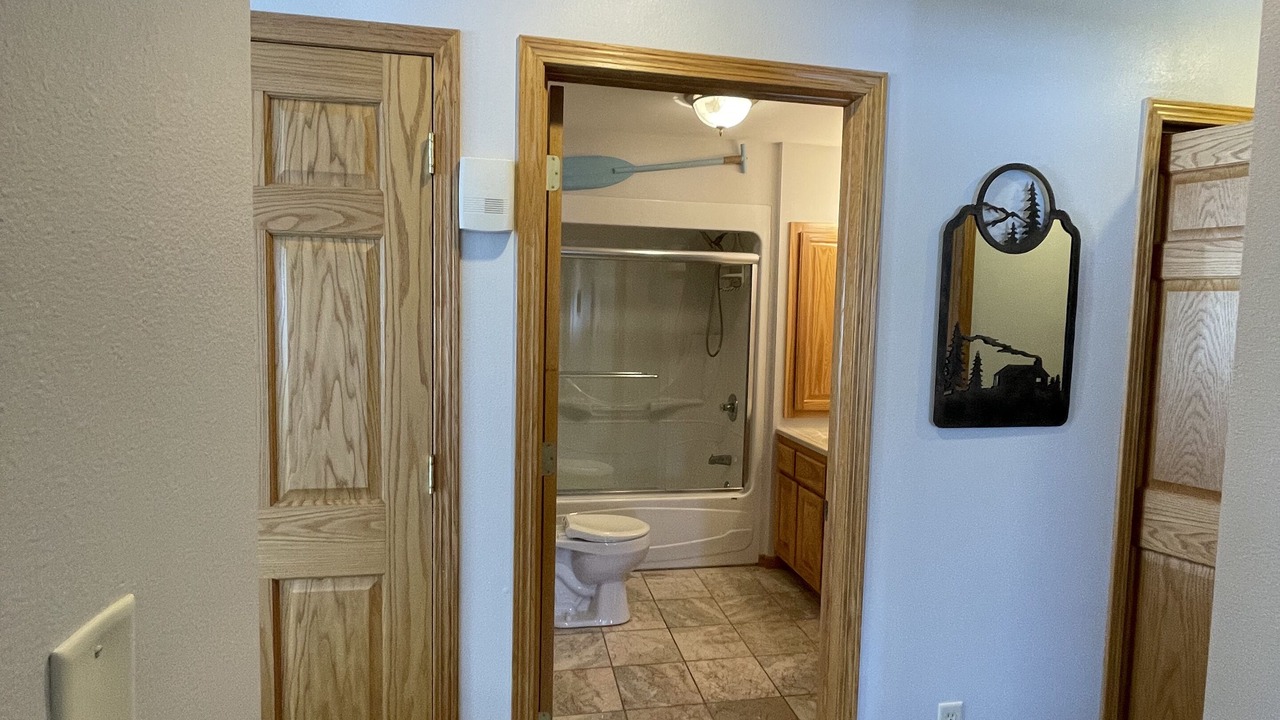 Photo of Bathroom in Pelican Lake