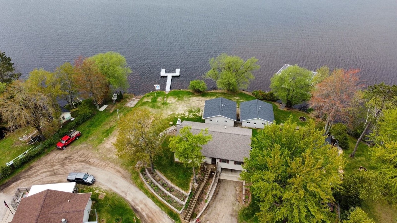 Photo of Outdoor in Pelican Lake