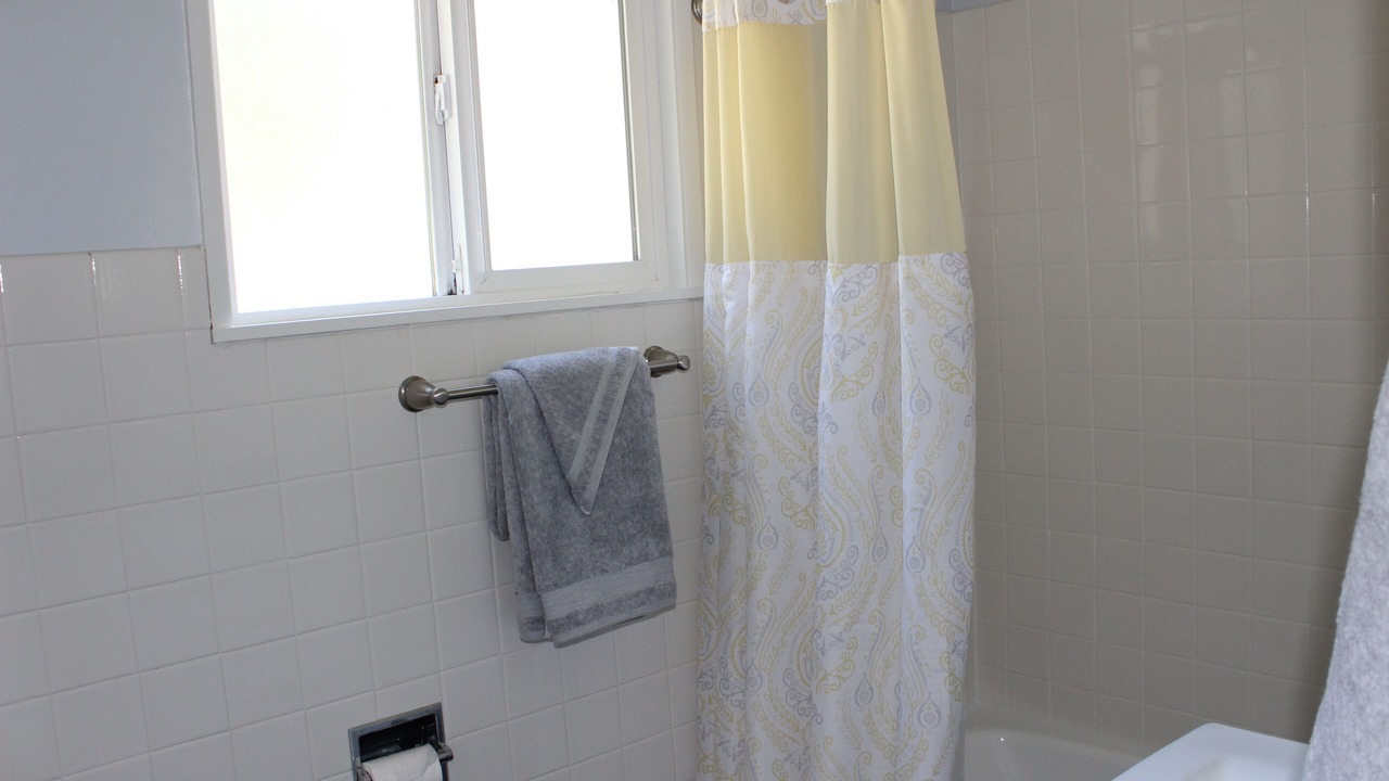 Photo of Bathroom in Grayland