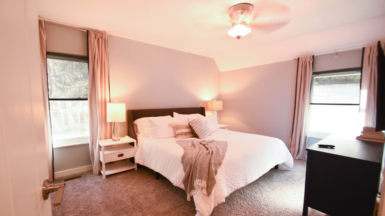 Photo of Bedroom in Mount Vernon