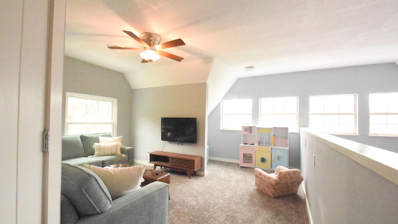 Photo of Livingroom in Mount Vernon