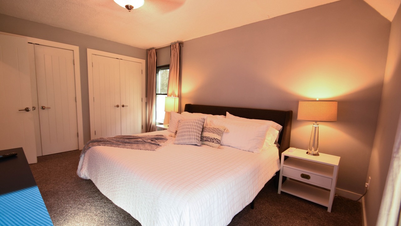 Photo of Bedroom in Mount Vernon