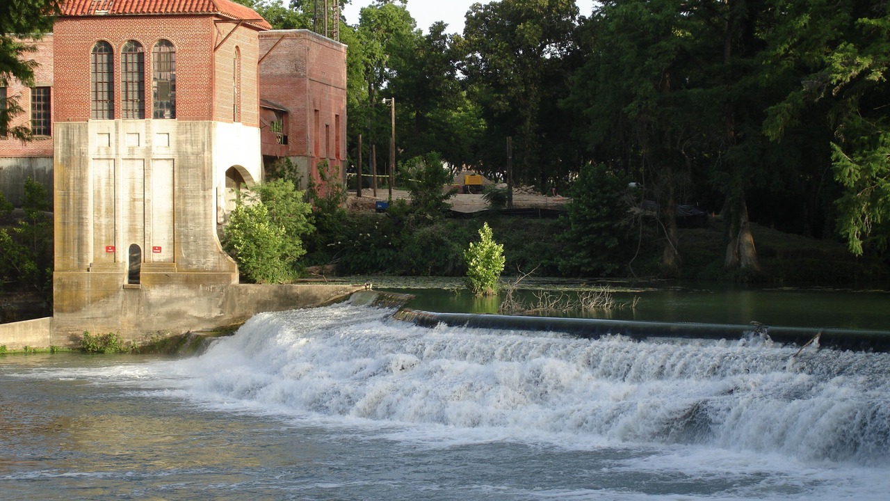 Photo of Others in Seguin