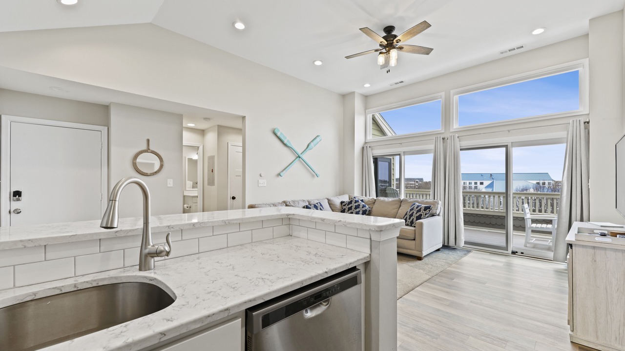 Photo of Kitchen in Heron Harbour Isle