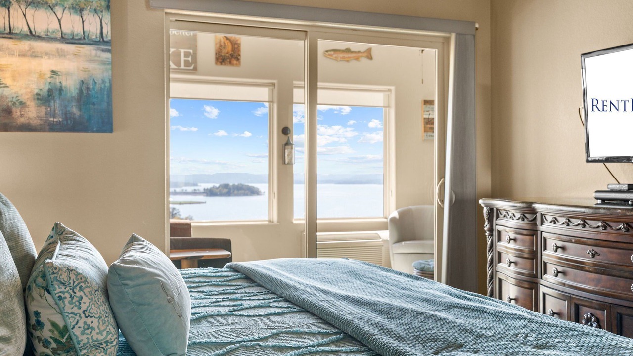 Photo of Bedroom in Table Rock
