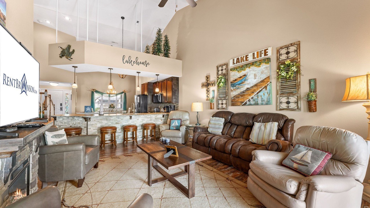 Photo of Livingroom in Table Rock