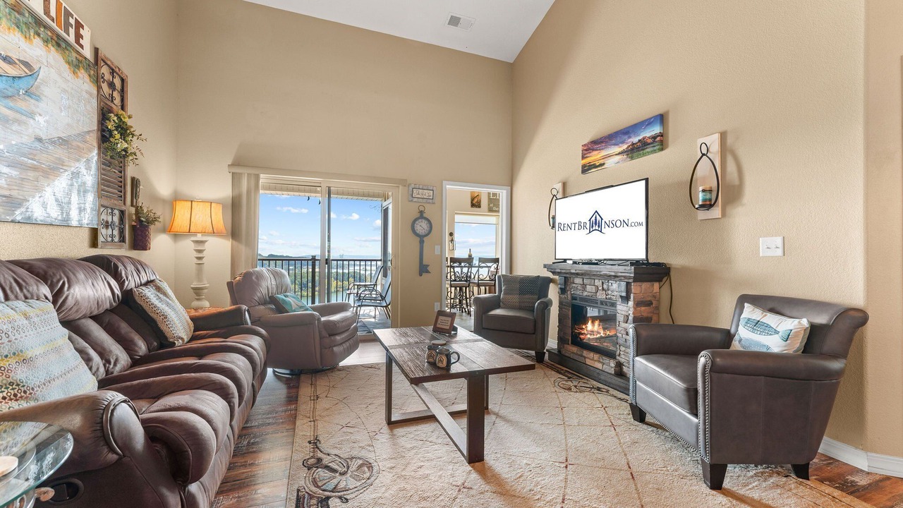 Photo of Livingroom in Table Rock