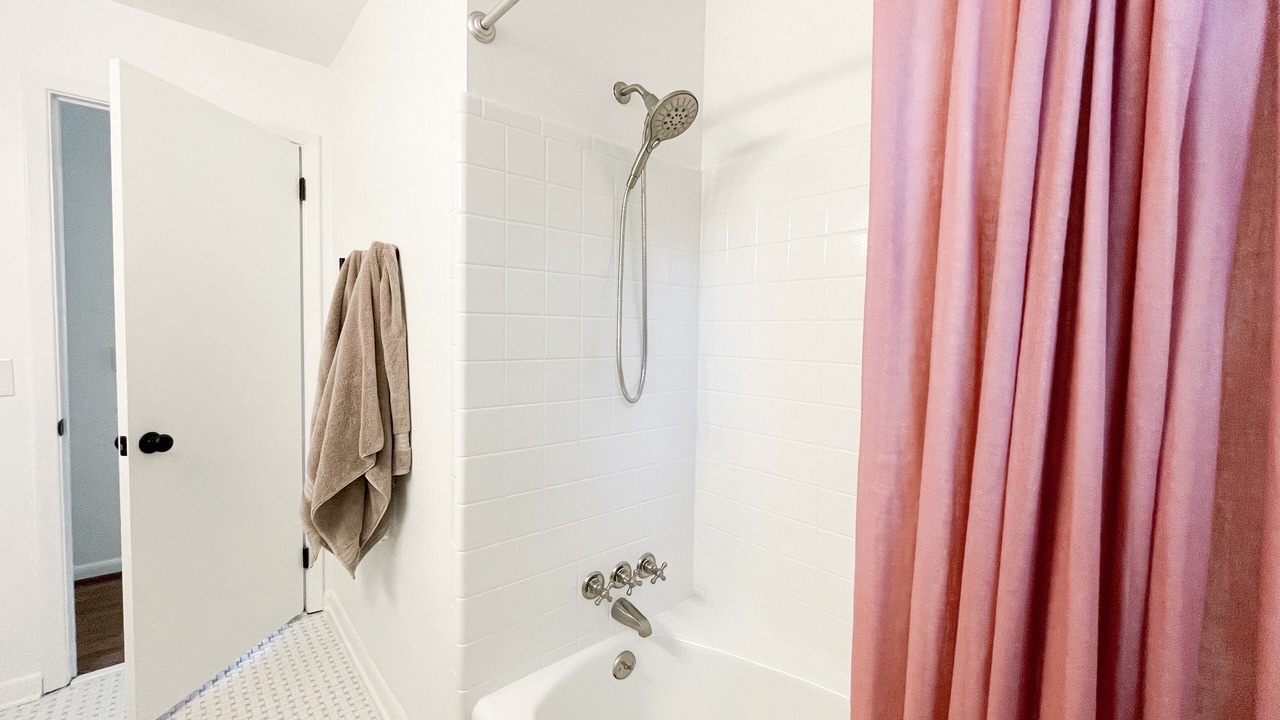 Photo of Bathroom in Green Valley
