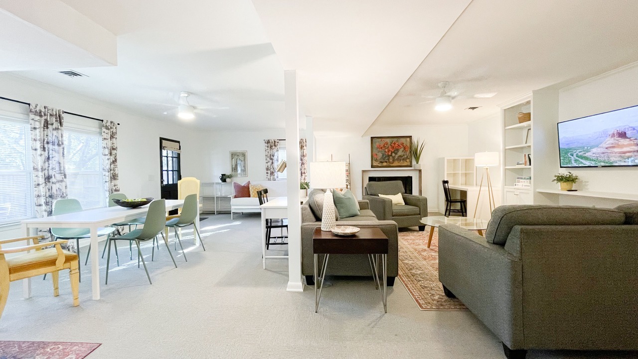 Photo of Livingroom in Green Valley