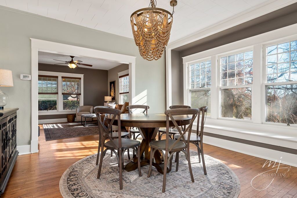 Photo of Livingroom in Harrison